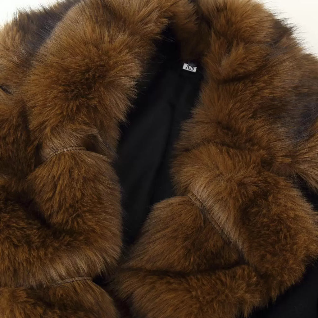 Brown faux fur collar, close-up